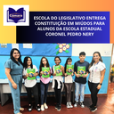 Escola do Legislativo entrega material constituição em miúdos para escola Pedro Nery